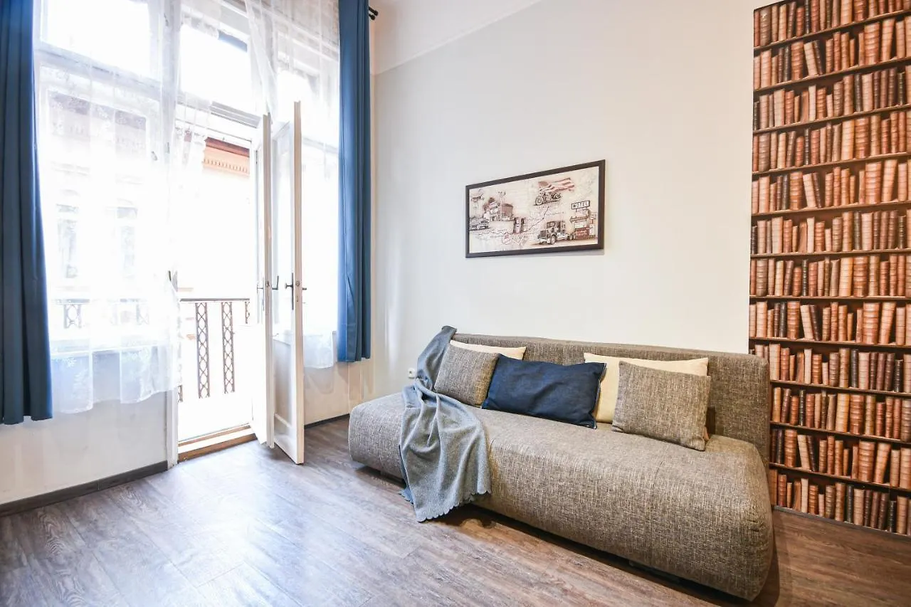 Opera Elegance Andrassy Apartment Budapest