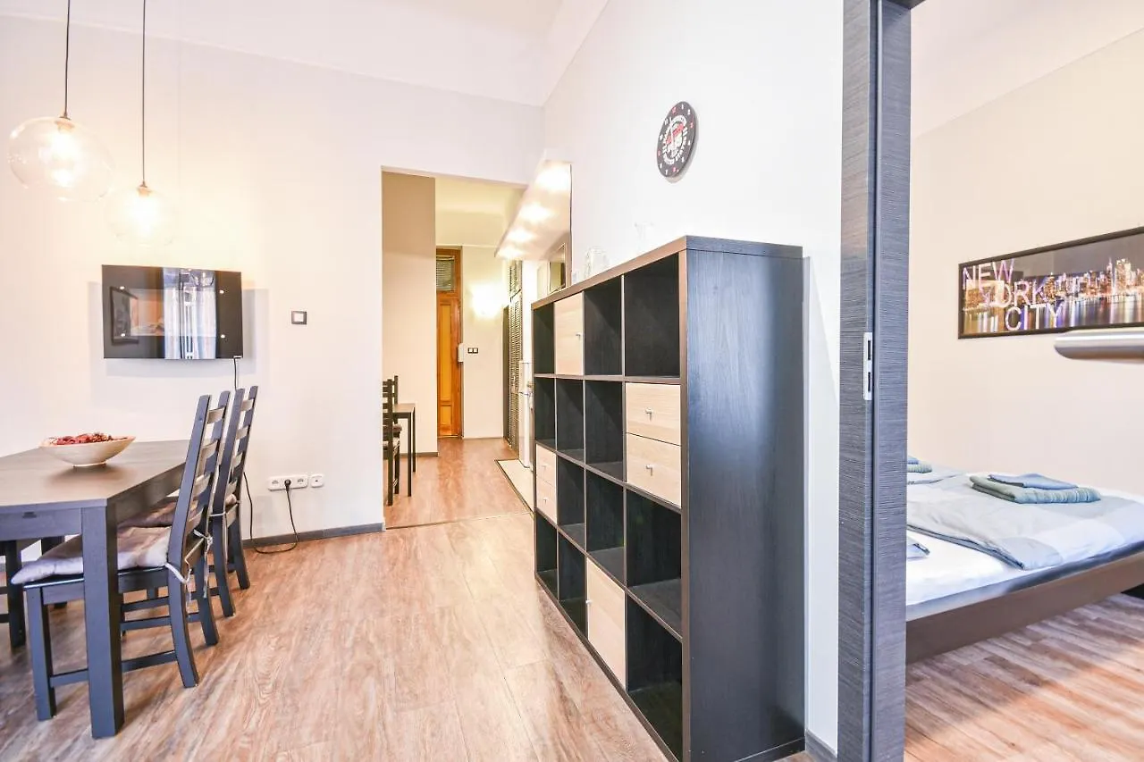 Opera Elegance Andrassy Apartment Budapest
