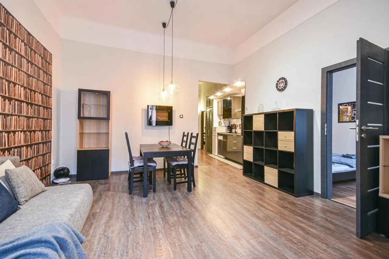 Opera Elegance Andrassy Apartment Budapest Hungary