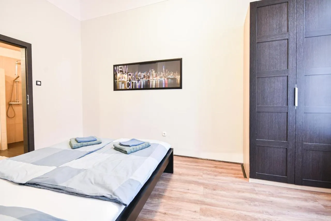 Opera Elegance Andrassy Apartment Budapest